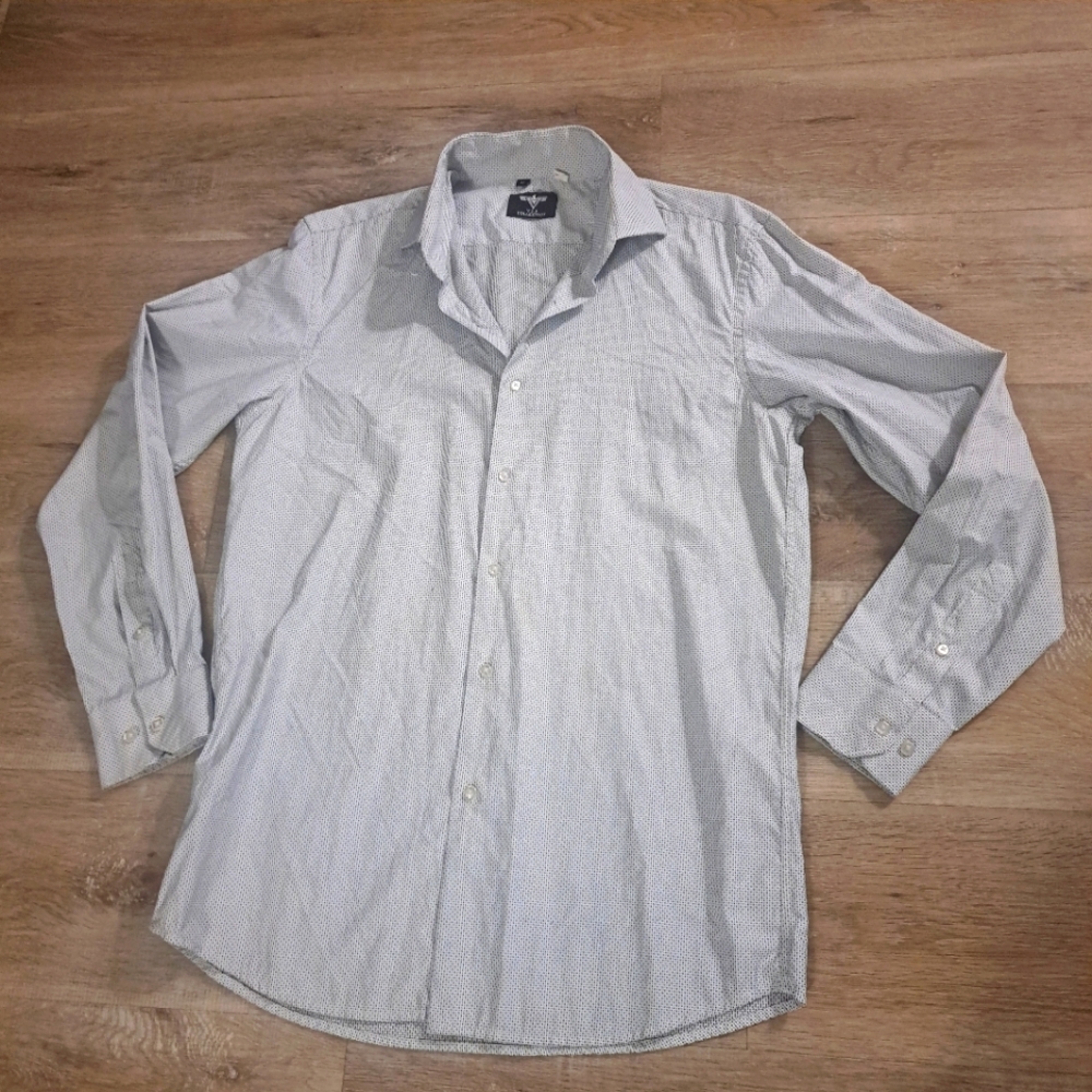 V.I.P. Collection Men's Classic Shirt Size Medium